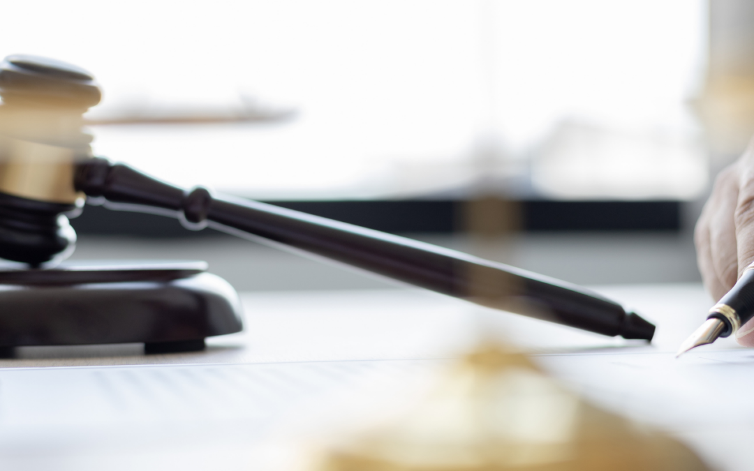 Sevilla: Deuda exonerada con éxito.